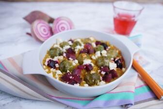 Quinoa-Tortilla mit Kohl und rote Beete