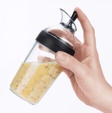 OXO Good Grips Salatshaker in schwarz