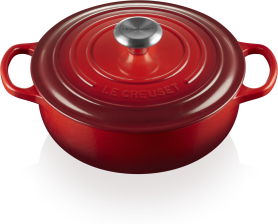 Le Creuset Sauteuse Signature aus Gusseisen in kirschrot