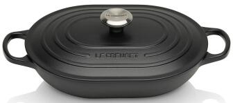 Le Creuset Oblong Signature in schwarz