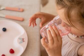 Mepal Kinder-Trinkglas MIO - flowers & butterflies