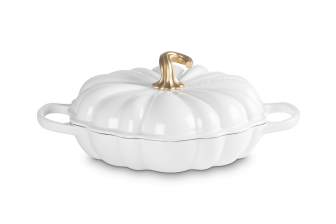 Le Creuset Gourmet-Profitopf Signature Kürbis mit goldenem Deckelknauf in white