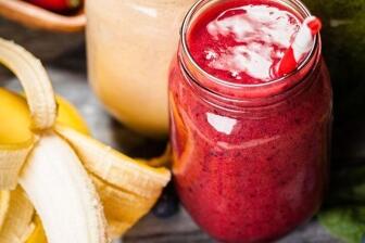 Himbeer-Bananen-Apfel-Smoothie